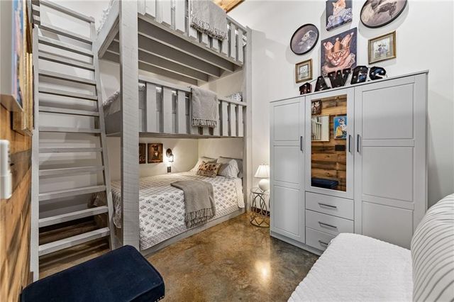 520 Overlook Drive, Blue Ridge, GA 30513