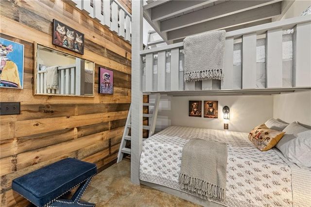 520 Overlook Drive, Blue Ridge, GA 30513