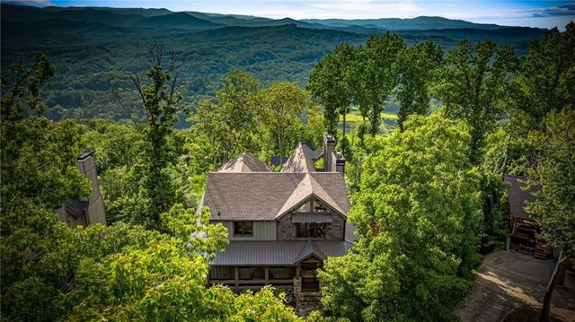 520 Overlook Drive, Blue Ridge, GA 30513