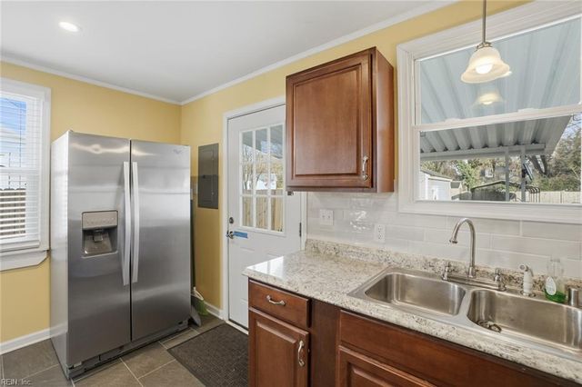 3 E Preston ST, Hampton, VA 23669