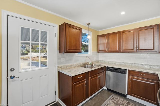 3 E Preston ST, Hampton, VA 23669