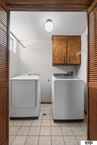 15017 Pepperwood Drive, Omaha, NE 68154