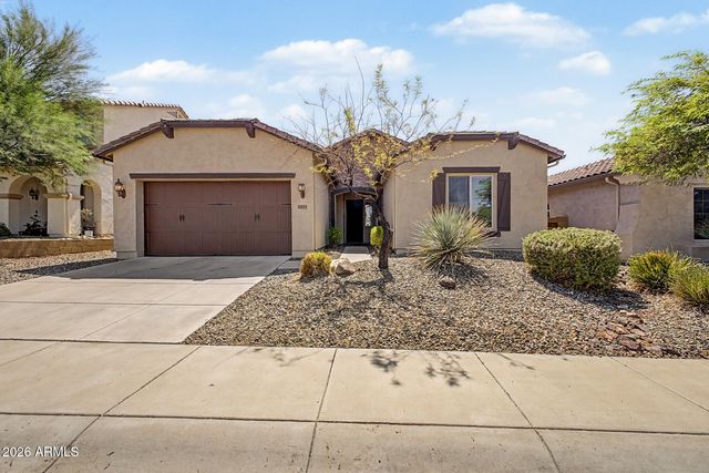 2023 W CHIMNEY ROCK Road, Phoenix, AZ 85085