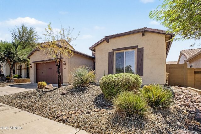 2023 W CHIMNEY ROCK Road, Phoenix, AZ 85085