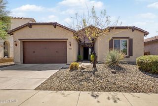 2023 W CHIMNEY ROCK Road, Phoenix, AZ 85085