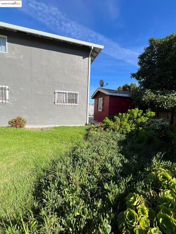 262 Fitzpatrick Rd, Oakland, CA 94603