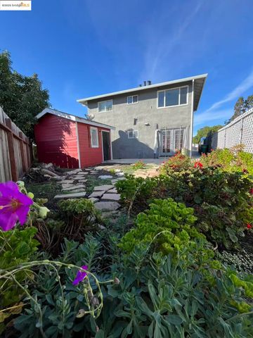 262 Fitzpatrick Rd, Oakland, CA 94603