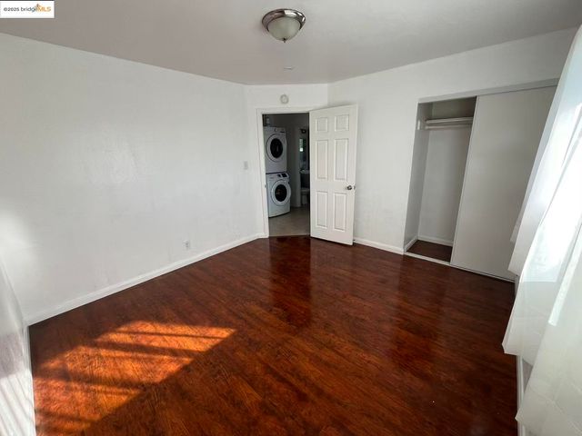 262 Fitzpatrick Rd, Oakland, CA 94603