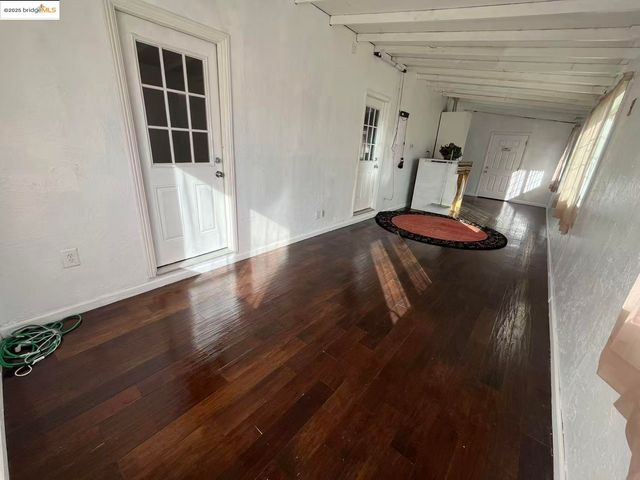 262 Fitzpatrick Rd, Oakland, CA 94603