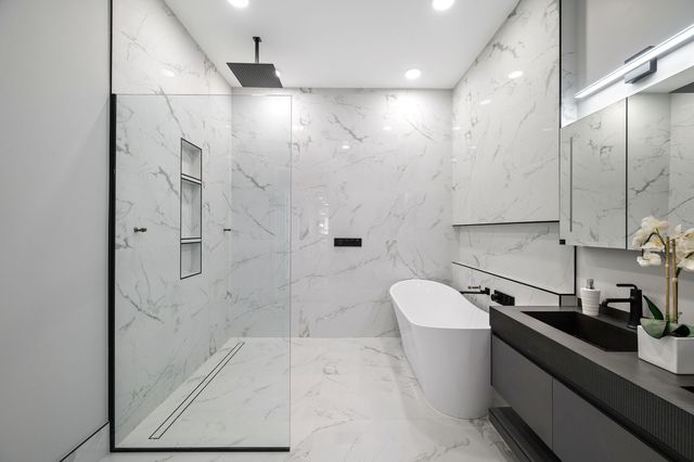 466 N Paulina Street 203, Chicago, IL 60622