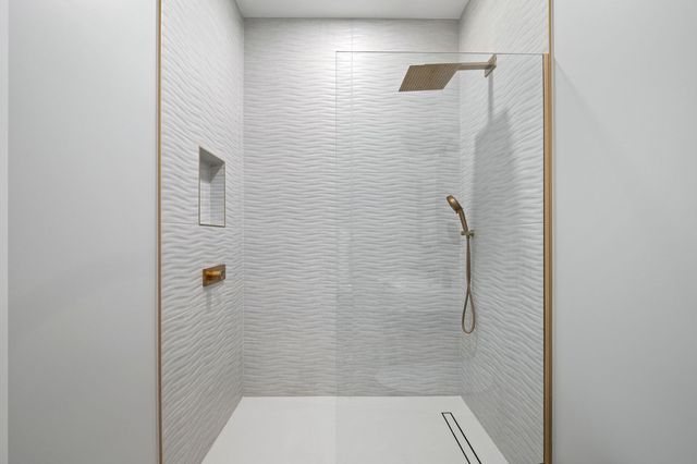 466 N Paulina Street 203, Chicago, IL 60622