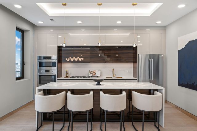 466 N Paulina Street 203, Chicago, IL 60622