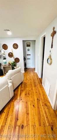 4892 S 369th West Avenue, Mannford, OK 74044