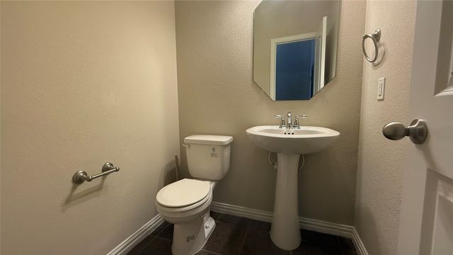 173 Barrington Lane, Lewisville, TX 75067