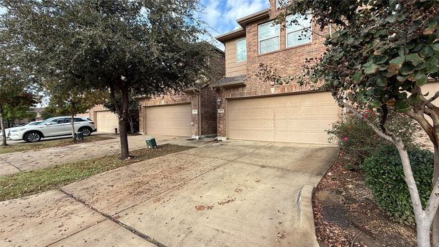 173 Barrington Lane, Lewisville, TX 75067