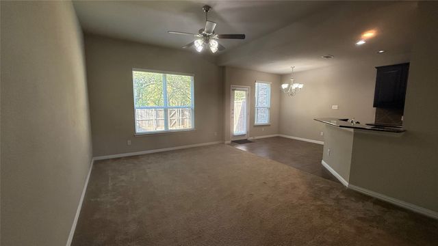 173 Barrington Lane, Lewisville, TX 75067