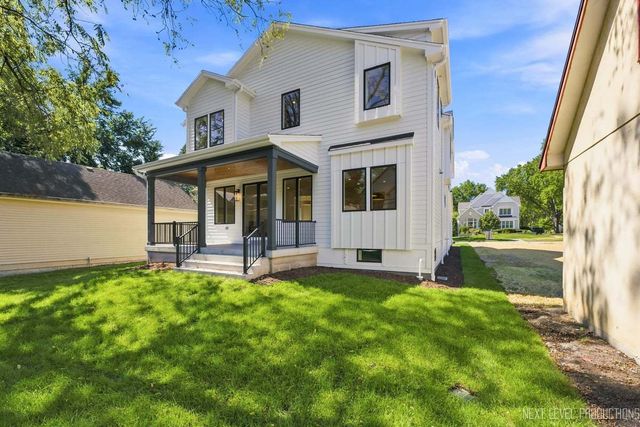 664 N Webster Street, Naperville, IL 60563
