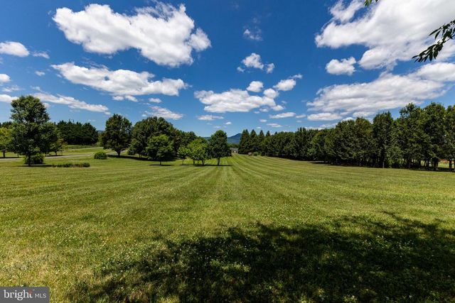 825 PARKVIEW ESTATES RD, Luray, VA 22835