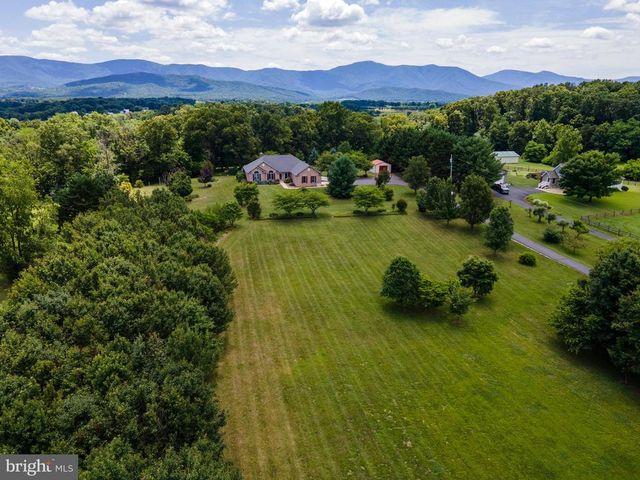 825 PARKVIEW ESTATES RD, Luray, VA 22835
