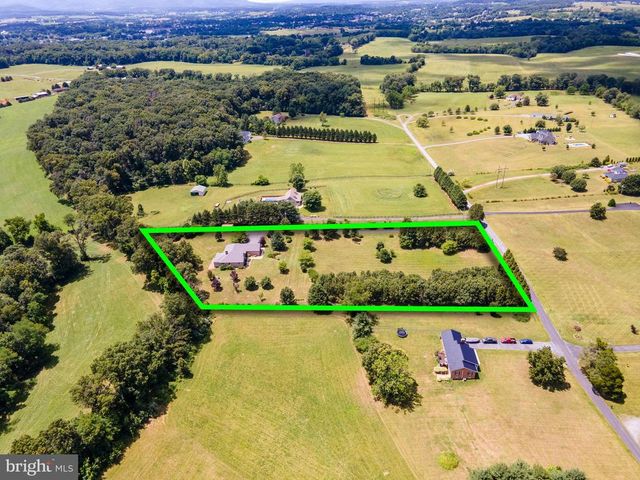825 PARKVIEW ESTATES RD, Luray, VA 22835