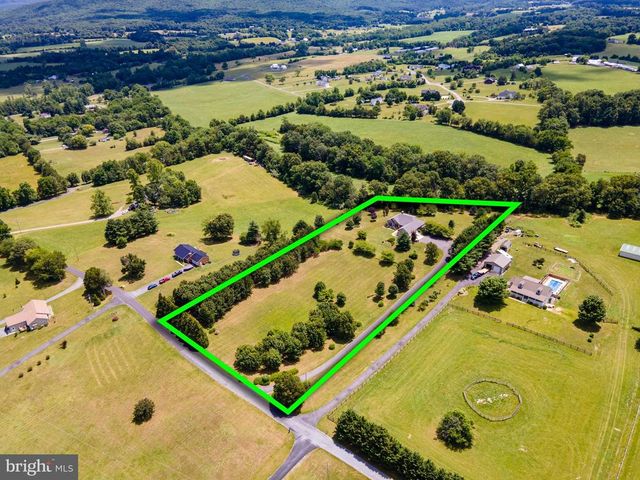 825 PARKVIEW ESTATES RD, Luray, VA 22835