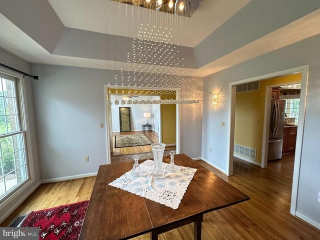 825 PARKVIEW ESTATES RD, Luray, VA 22835