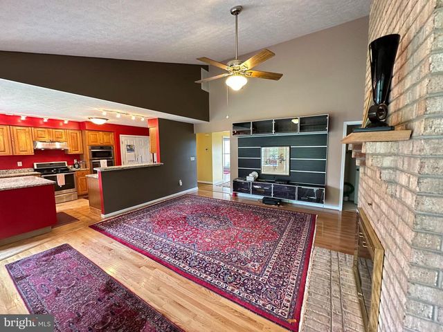 825 PARKVIEW ESTATES RD, Luray, VA 22835