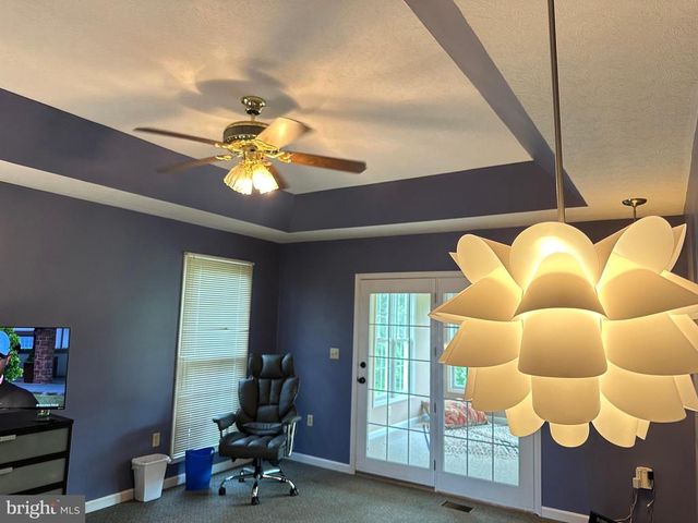 825 PARKVIEW ESTATES RD, Luray, VA 22835
