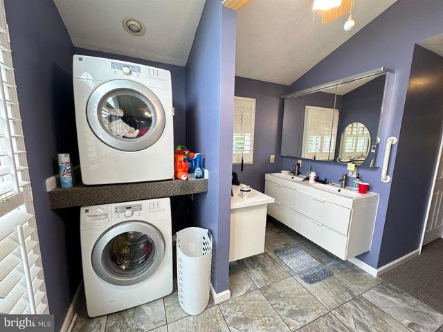 825 PARKVIEW ESTATES RD, Luray, VA 22835