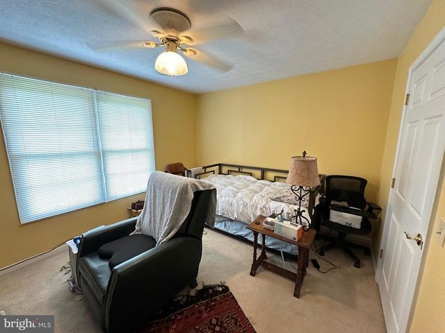825 PARKVIEW ESTATES RD, Luray, VA 22835