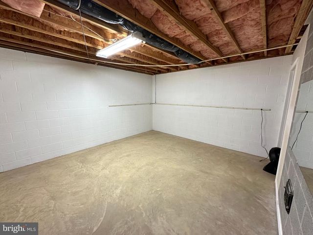 825 PARKVIEW ESTATES RD, Luray, VA 22835