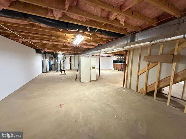 825 PARKVIEW ESTATES RD, Luray, VA 22835