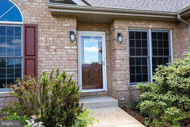 825 PARKVIEW ESTATES RD, Luray, VA 22835