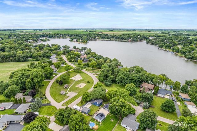 883 Holiday Drive, Lake Holiday, IL 60548