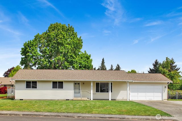 811 Vine Cir, Lynden, WA 98264