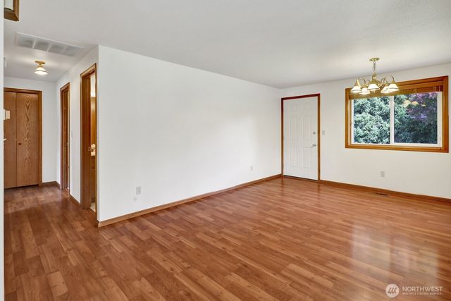 811 Vine Cir, Lynden, WA 98264