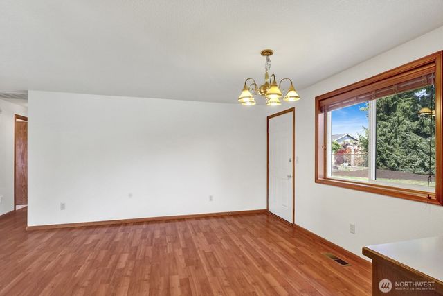 811 Vine Cir, Lynden, WA 98264