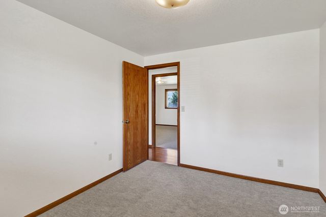 811 Vine Cir, Lynden, WA 98264