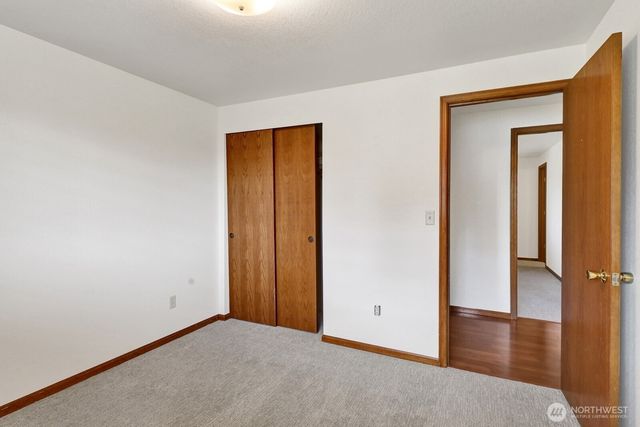 811 Vine Cir, Lynden, WA 98264