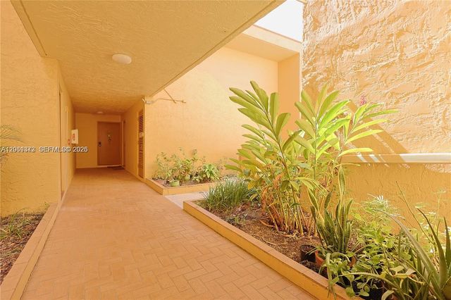 9340 W Flagler St 104B, Miami, FL 33174