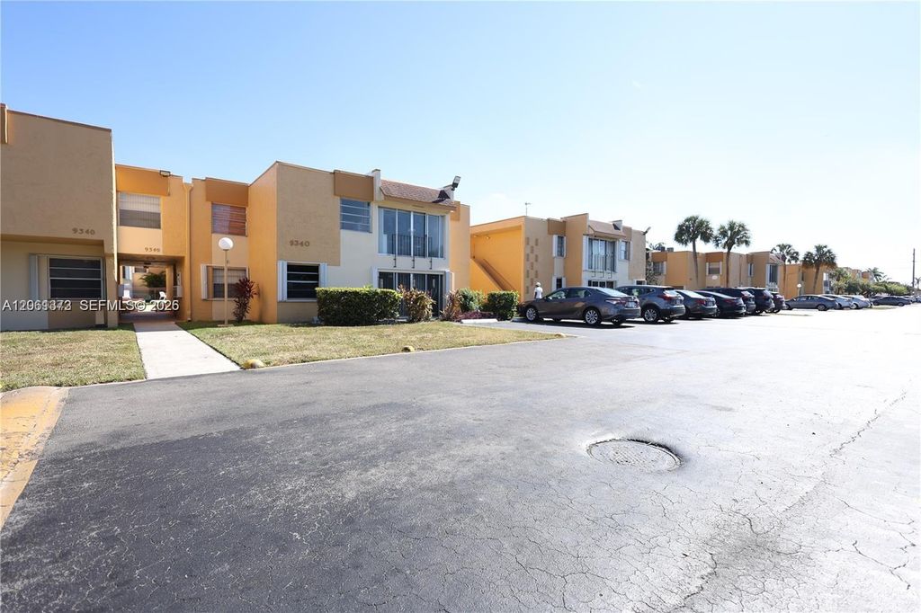 9340 W Flagler St 104B, Miami, FL 33174