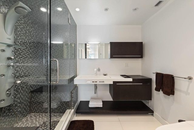 1040 Biscayne Blvd 4403, Miami, FL 33132