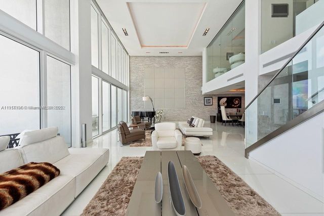 1040 Biscayne Blvd 4403, Miami, FL 33132