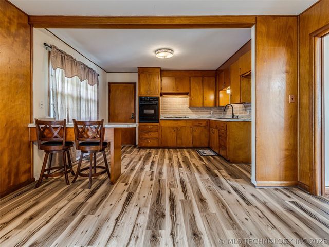 2152 S 77th East Avenue, Tulsa, OK 74129