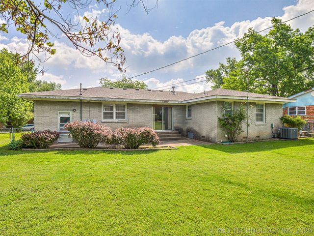 2152 S 77th East Avenue, Tulsa, OK 74129