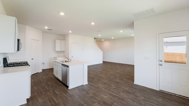 12112 Pike BND, Mustang Ridge, TX 78610