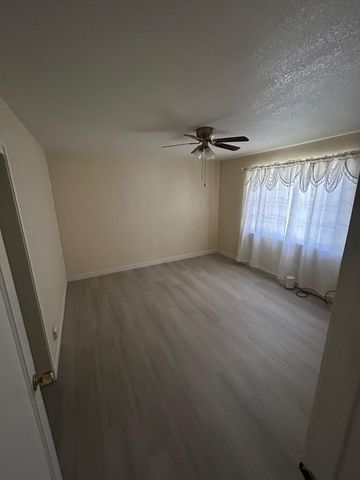 747 Oso St, Stockton, CA 95206