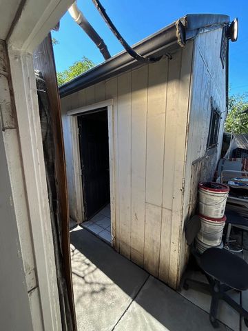 747 Oso St, Stockton, CA 95206