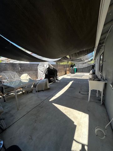 747 Oso St, Stockton, CA 95206