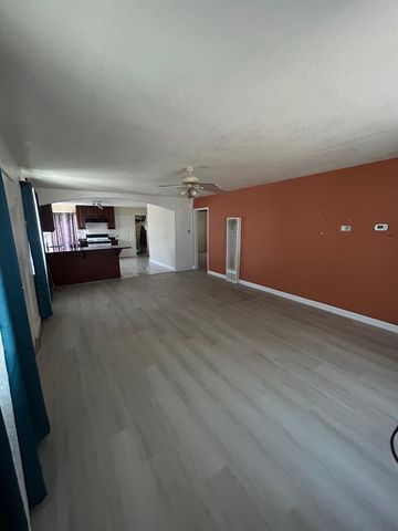 747 Oso St, Stockton, CA 95206